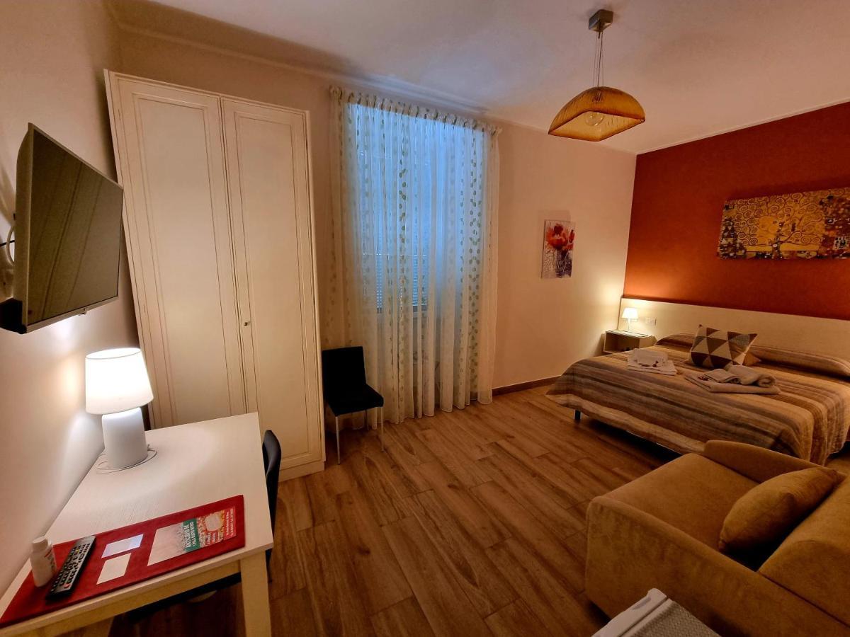 Il Casale Nel Parco Guesthouse 罗马 外观 照片